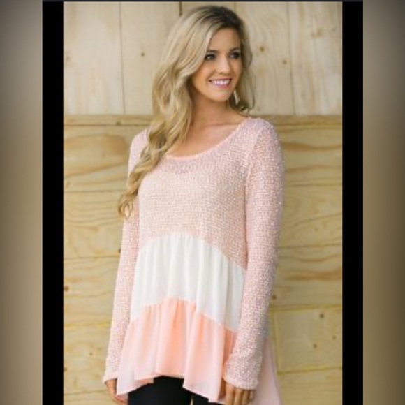 Entro Tunic Top with Tricolor Layers‎ Small - Picture 1 of 6